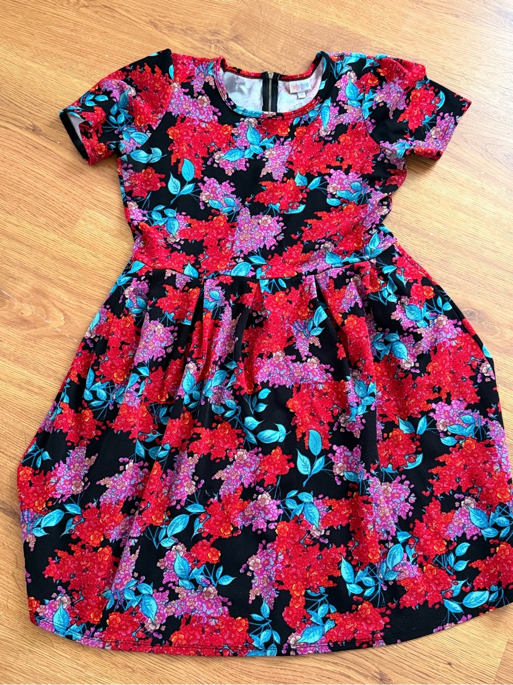 LuLaRoe Amelia 🖤